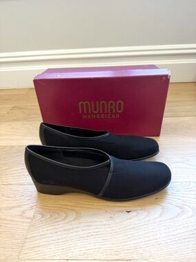 Munro American Dana Black Slip-On Wedge Dress Shoes